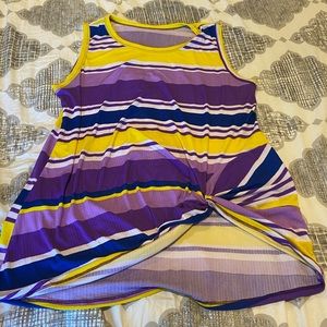 Striped front knot tank